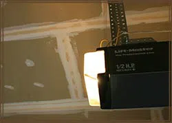 SOS Garage Doors Chicago, IL 773-433-8957 - openers-sid-gr-02m